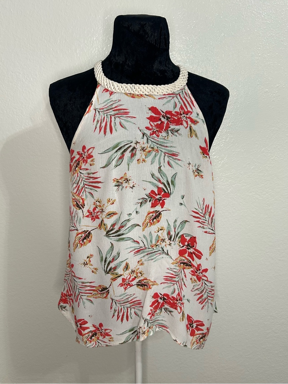 Lulus Floral Top Crochet Lace Back Large
